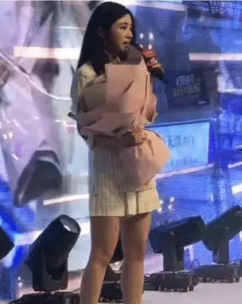 明星网红私人商演,人气爆棚现场盛况揭秘