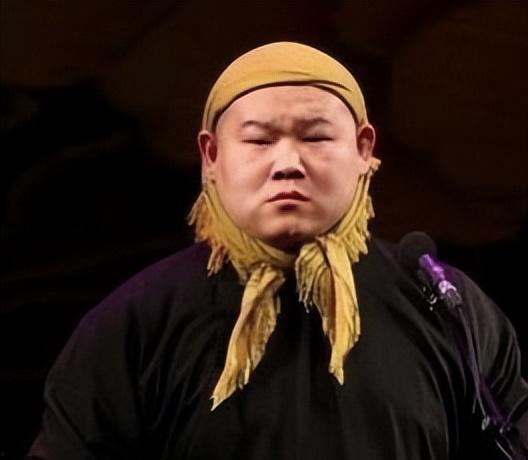岳云鹏吃瓜爆料图片高清,高清图片揭秘娱乐圈幕后真相