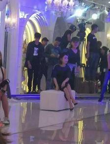 商场偶遇明星网红文案,现场星光熠熠！