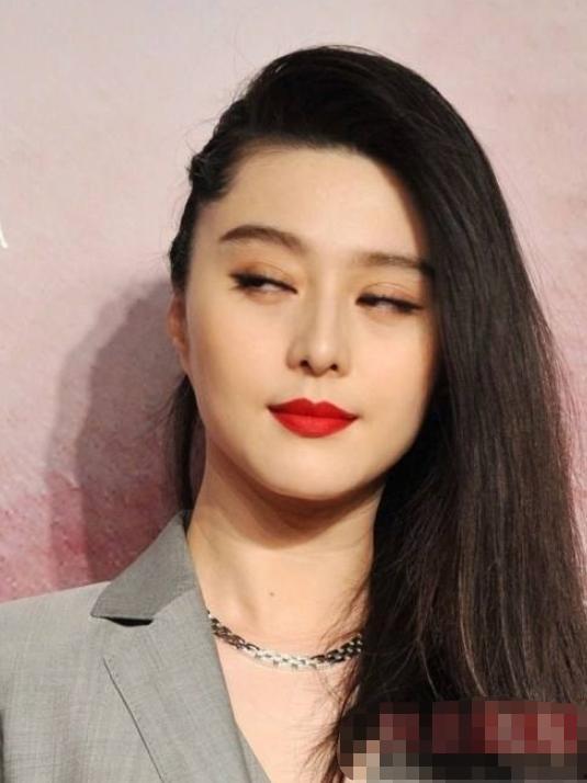 明星网红挖耳朵视频,揭秘明星日常生活中的小秘密