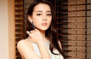 明星网红挖耳朵视频,揭秘明星日常生活中的小秘密