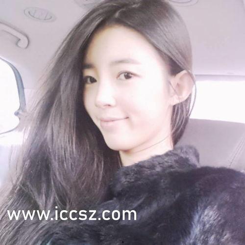 秦嘉倪反差婊吃瓜黑料,反差萌女神的“黑料”揭秘