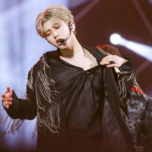 gq盛典明星网红对比,明星与网红的时尚对决，谁才是真正的时尚icon？